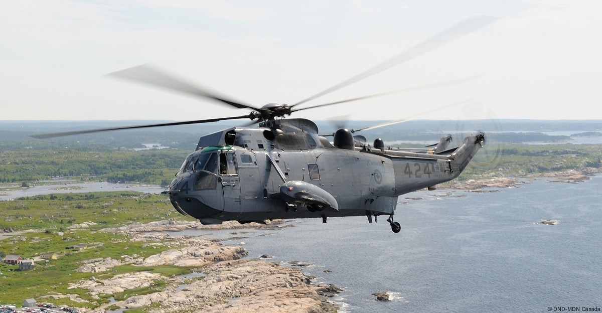 ch-124 sea king royal canadian navy sikorsky naval helicopter rcaf hmcs squadron 44