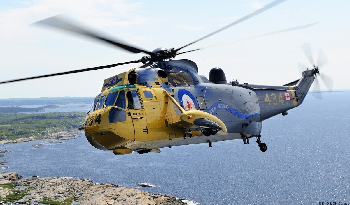 ch-124 sea king royal canadian navy sikorsky naval helicopter rcaf hmcs squadron 71