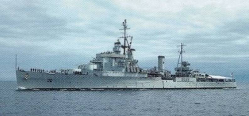 C-32 HMCS Ontario cruiser Royal Canadian Navy ex HMS Minotaur