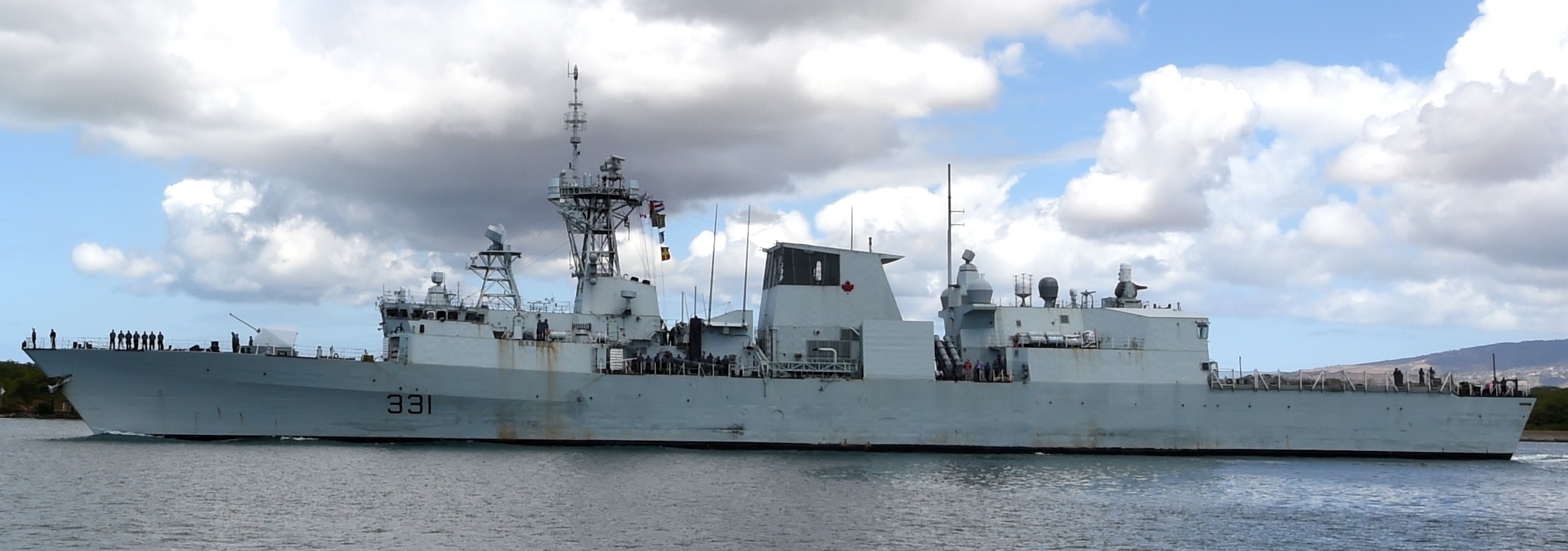 ffh-331 hmcs vancouver halifax class helicopter patrol frigate ncsm royal canadian navy 30