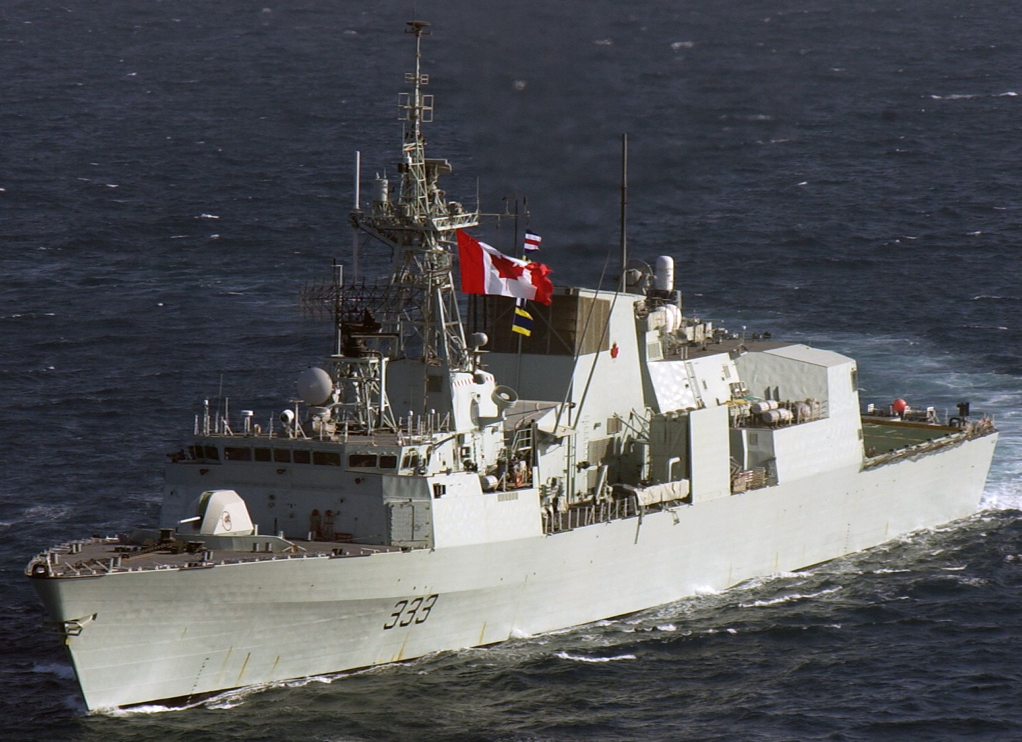 ffh-333 hmcs toronto halifax class helicopter patrol frigate ncsm royal canadian navy 07