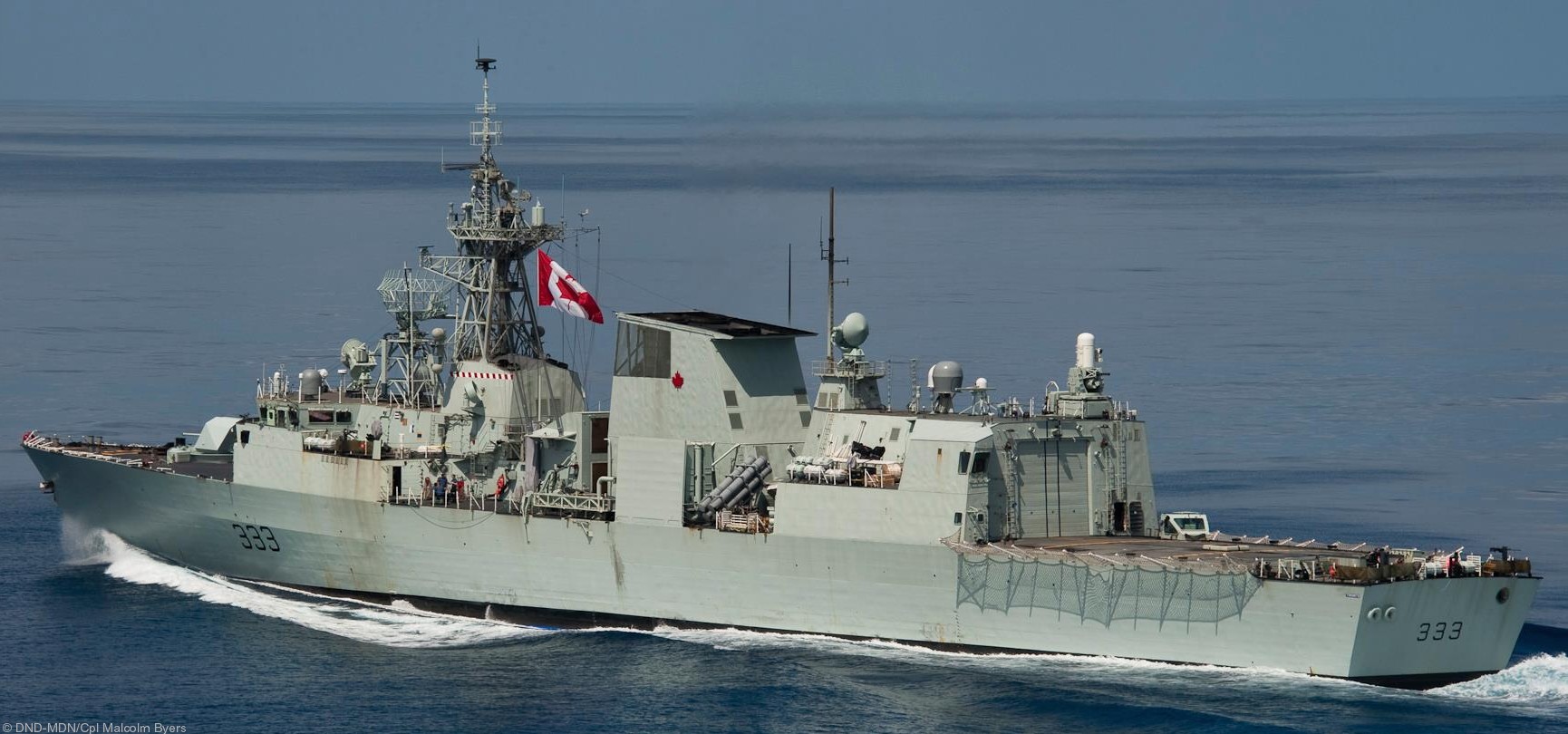 ffh-333 hmcs toronto halifax class helicopter patrol frigate ncsm royal canadian navy 19