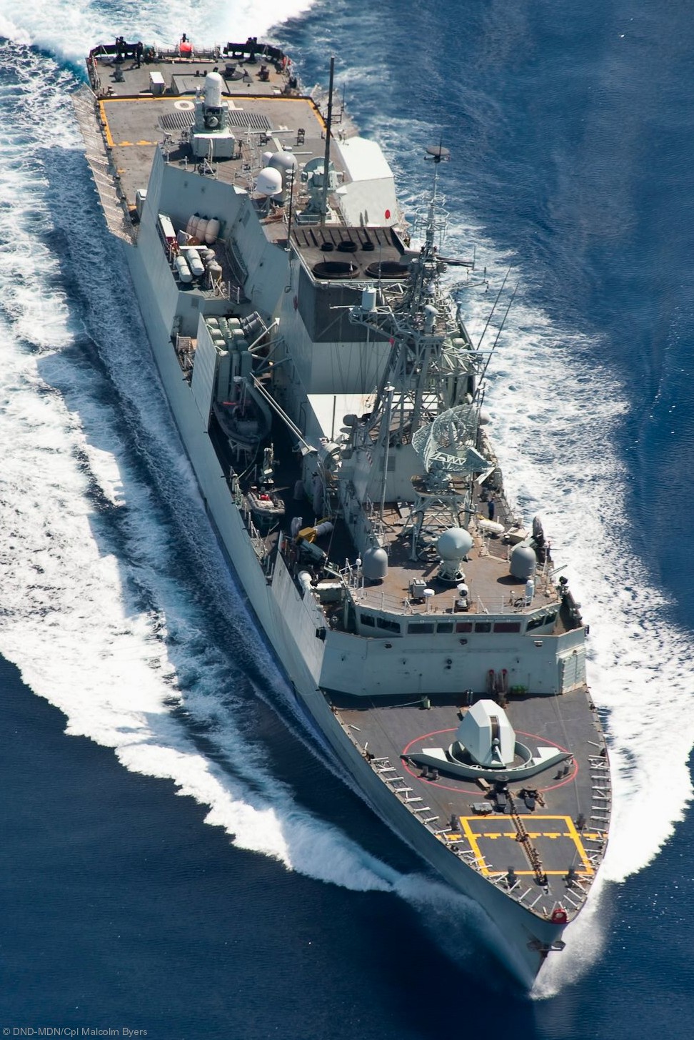 ffh-333 hmcs toronto halifax class helicopter patrol frigate ncsm royal canadian navy 21