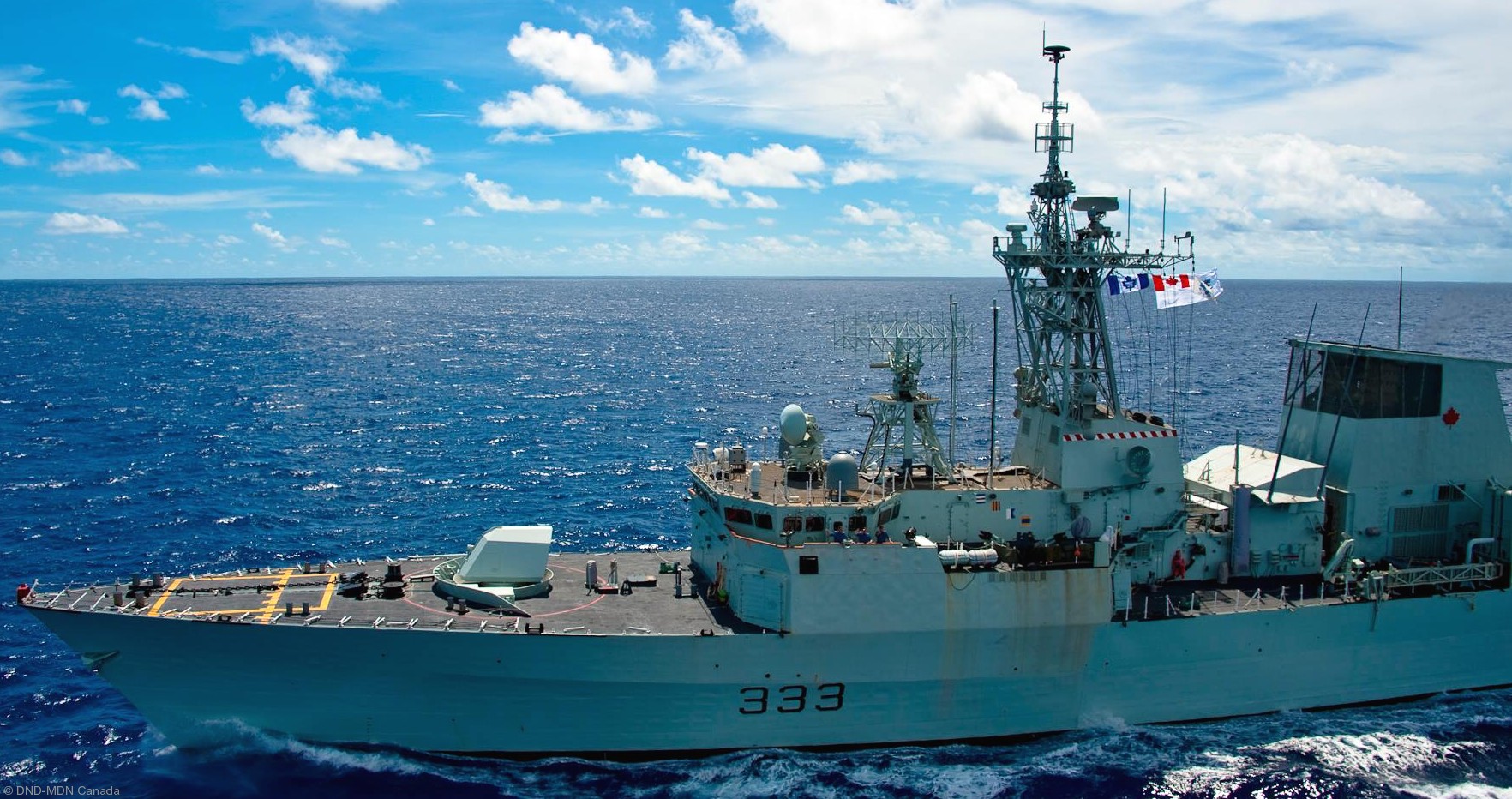 ffh-333 hmcs toronto halifax class helicopter patrol frigate ncsm royal canadian navy 31