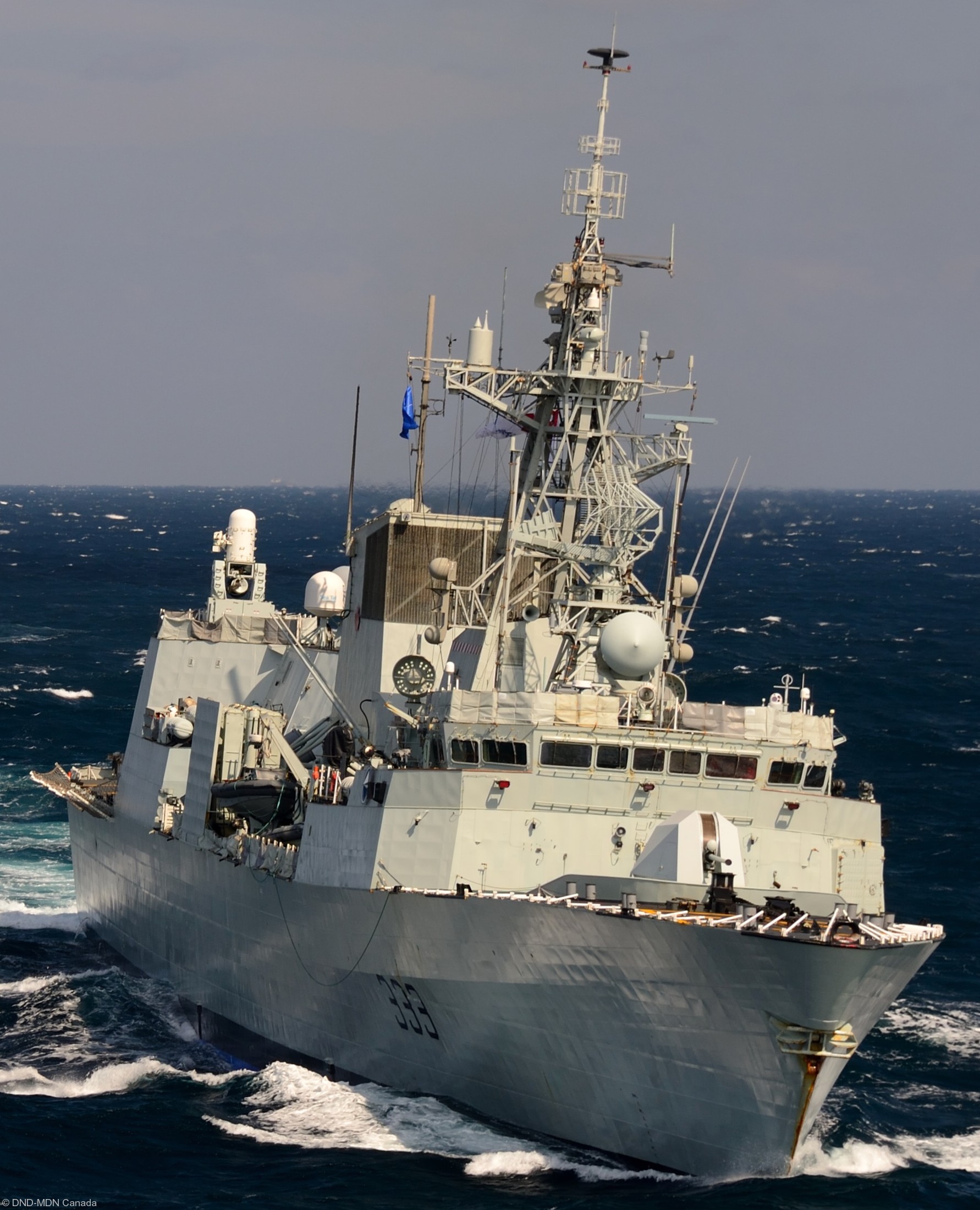 ffh-333 hmcs toronto halifax class helicopter patrol frigate ncsm royal canadian navy 50