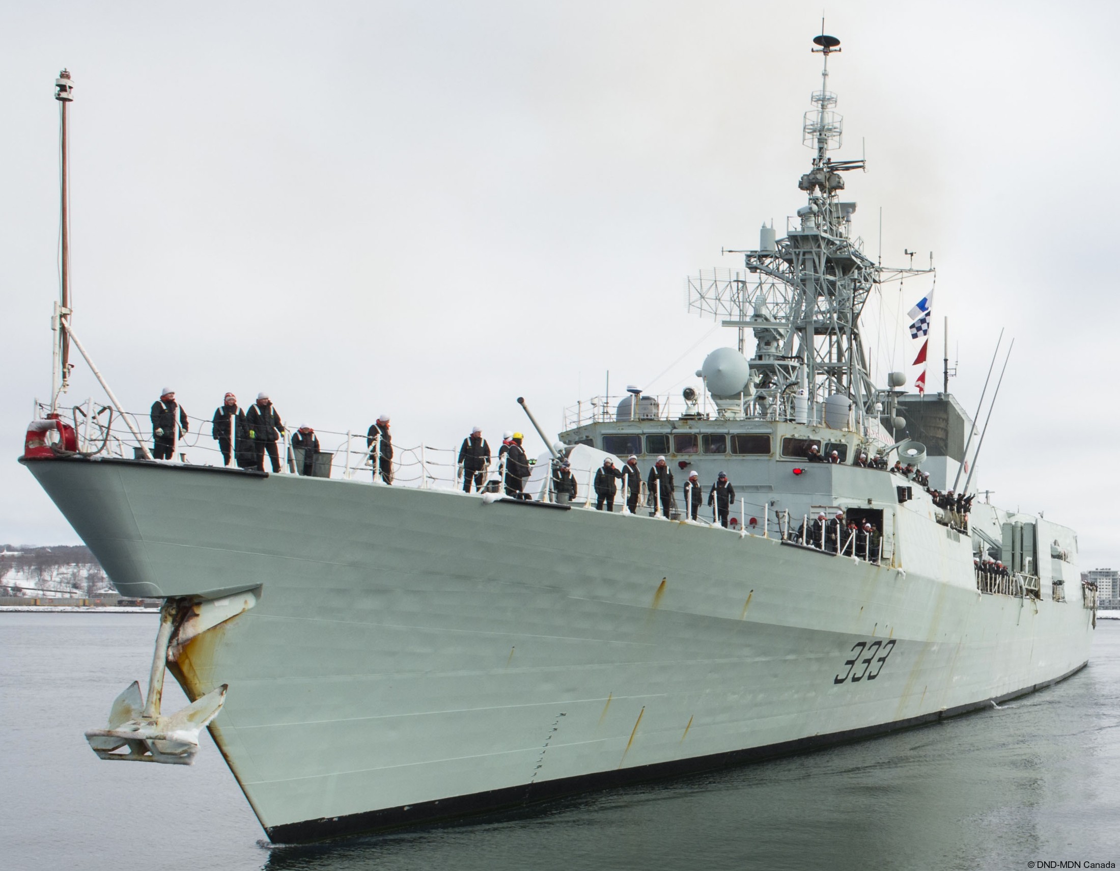 ffh-333 hmcs toronto halifax class helicopter patrol frigate ncsm royal canadian navy 60