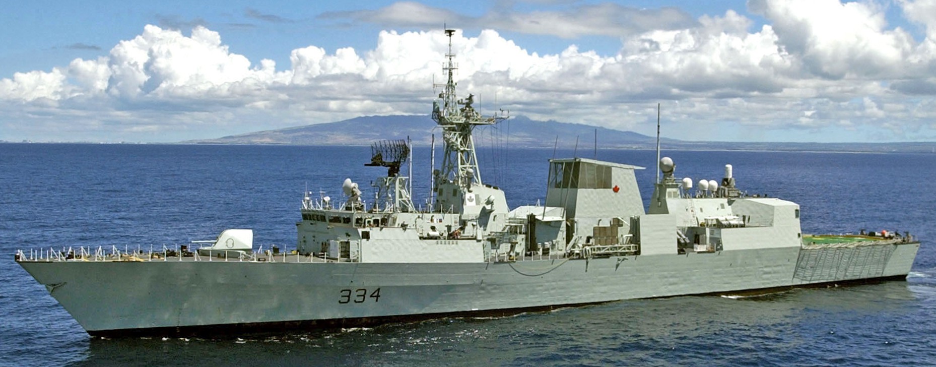 ffh-334 hmcs regina halifax class helicopter patrol frigate ncsm royal canadian navy 22
