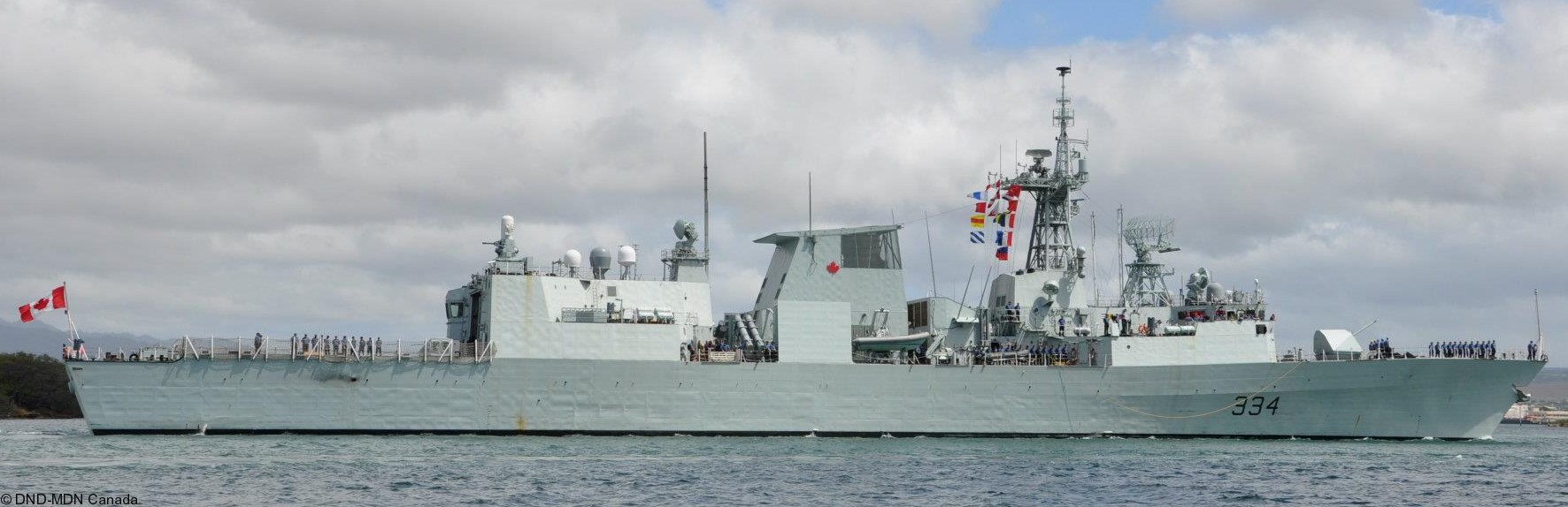 ffh-334 hmcs regina halifax class helicopter patrol frigate ncsm royal canadian navy 62