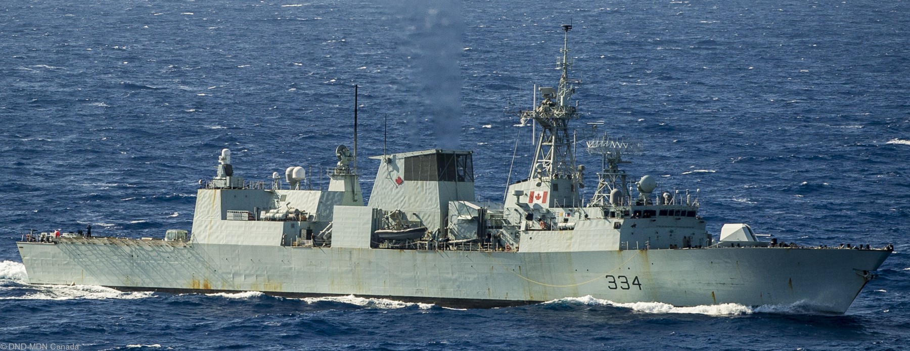 ffh-334 hmcs regina halifax class helicopter patrol frigate ncsm royal canadian navy 72