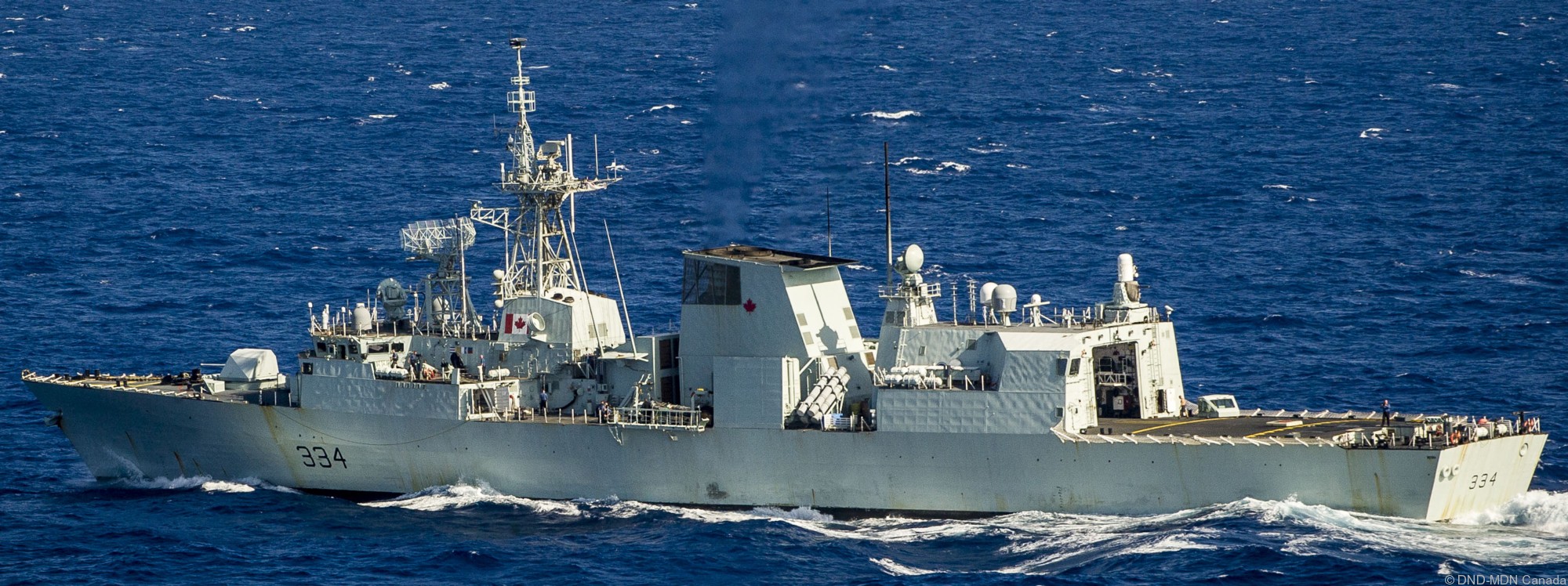 ffh-334 hmcs regina halifax class helicopter patrol frigate ncsm royal canadian navy 73