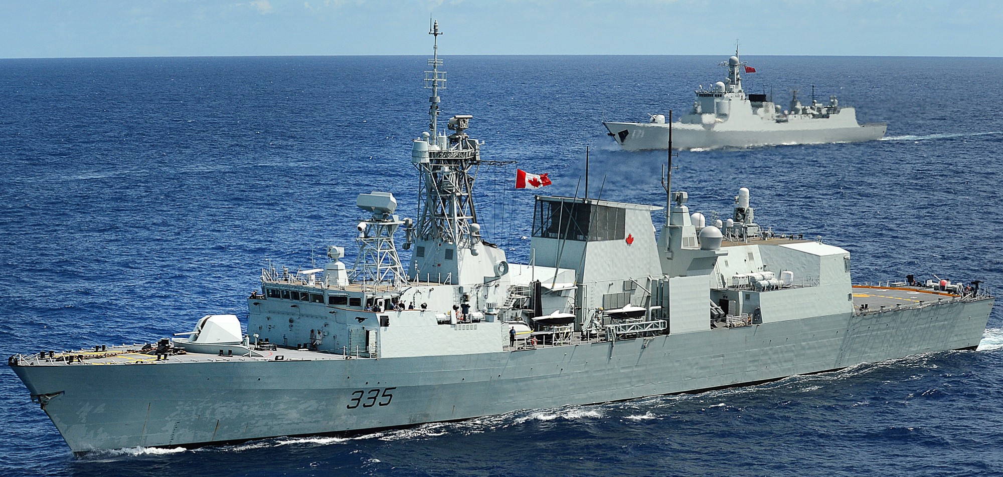 ffh-335 hmcs calgary halifax class helicopter patrol frigate ncsm royal canadian navy 09