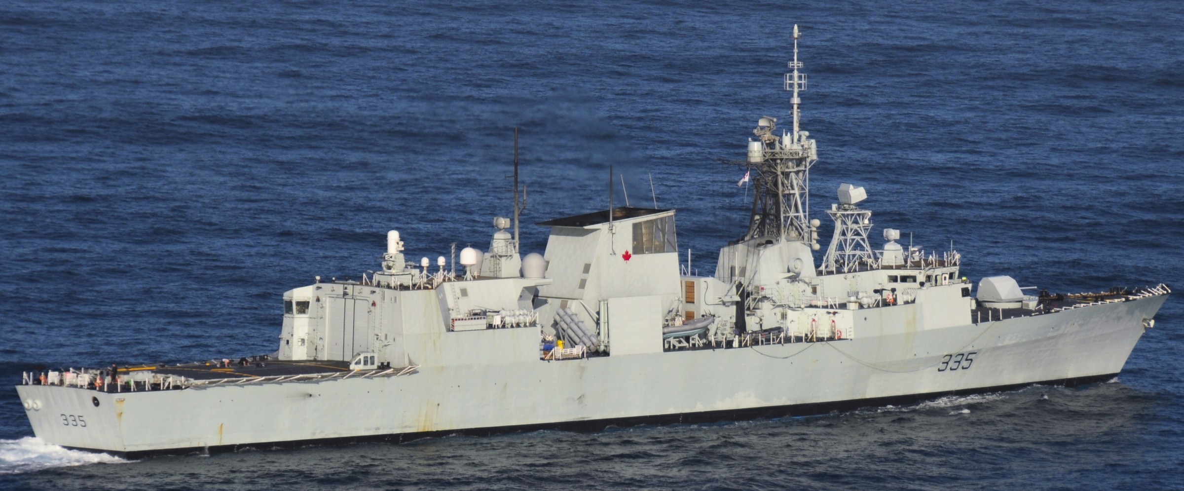 ffh-335 hmcs calgary halifax class helicopter patrol frigate ncsm royal canadian navy 14