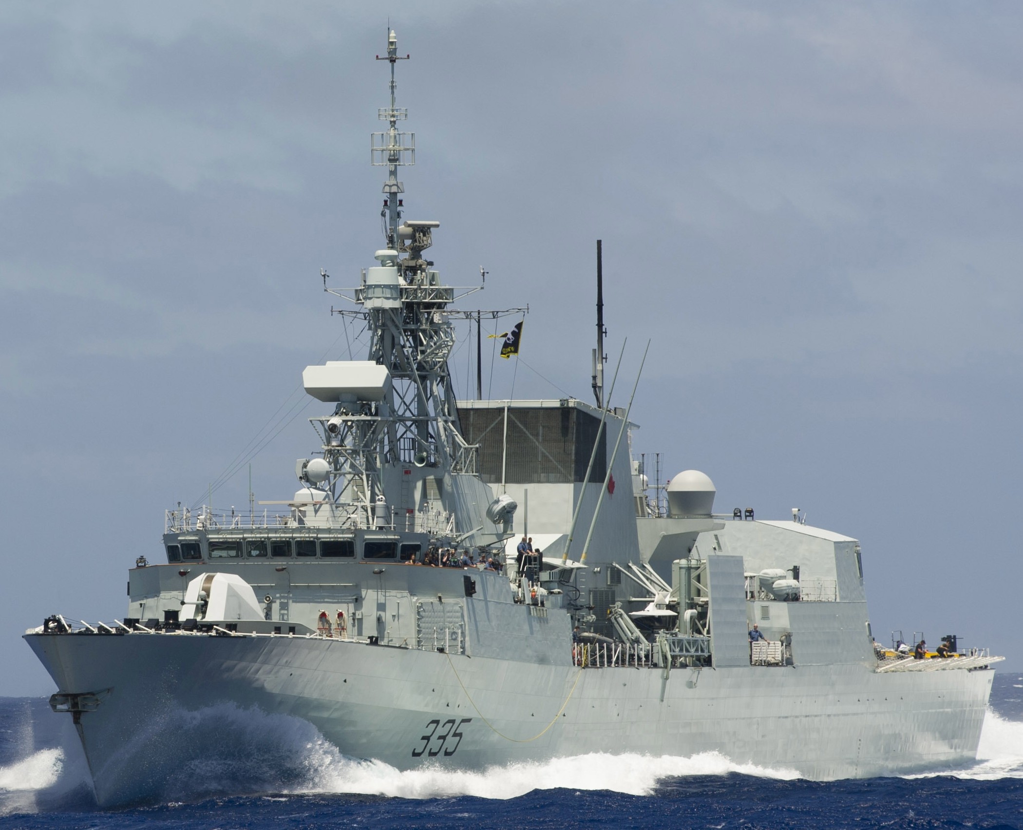 ffh-335 hmcs calgary halifax class helicopter patrol frigate ncsm royal canadian navy 19