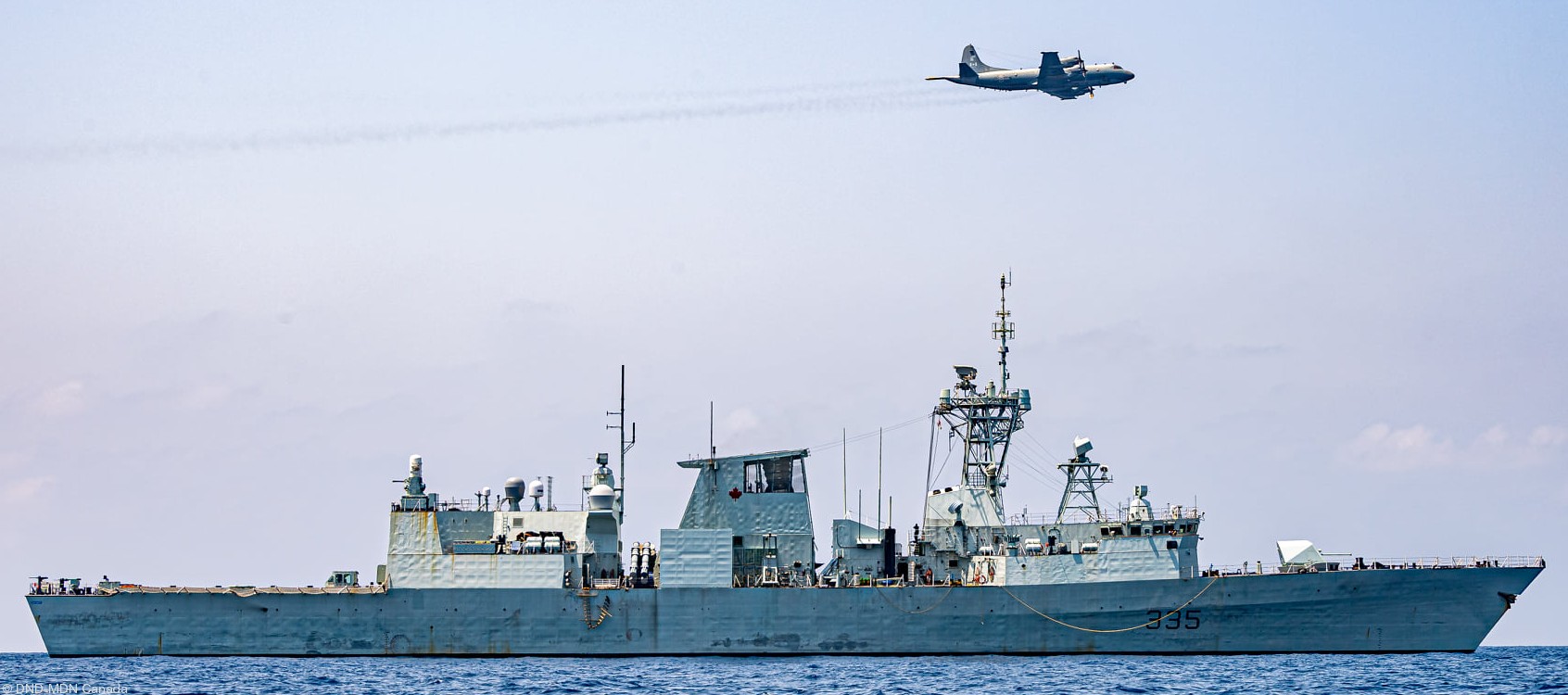ffh-335 hmcs calgary halifax class helicopter patrol frigate ncsm royal canadian navy 35