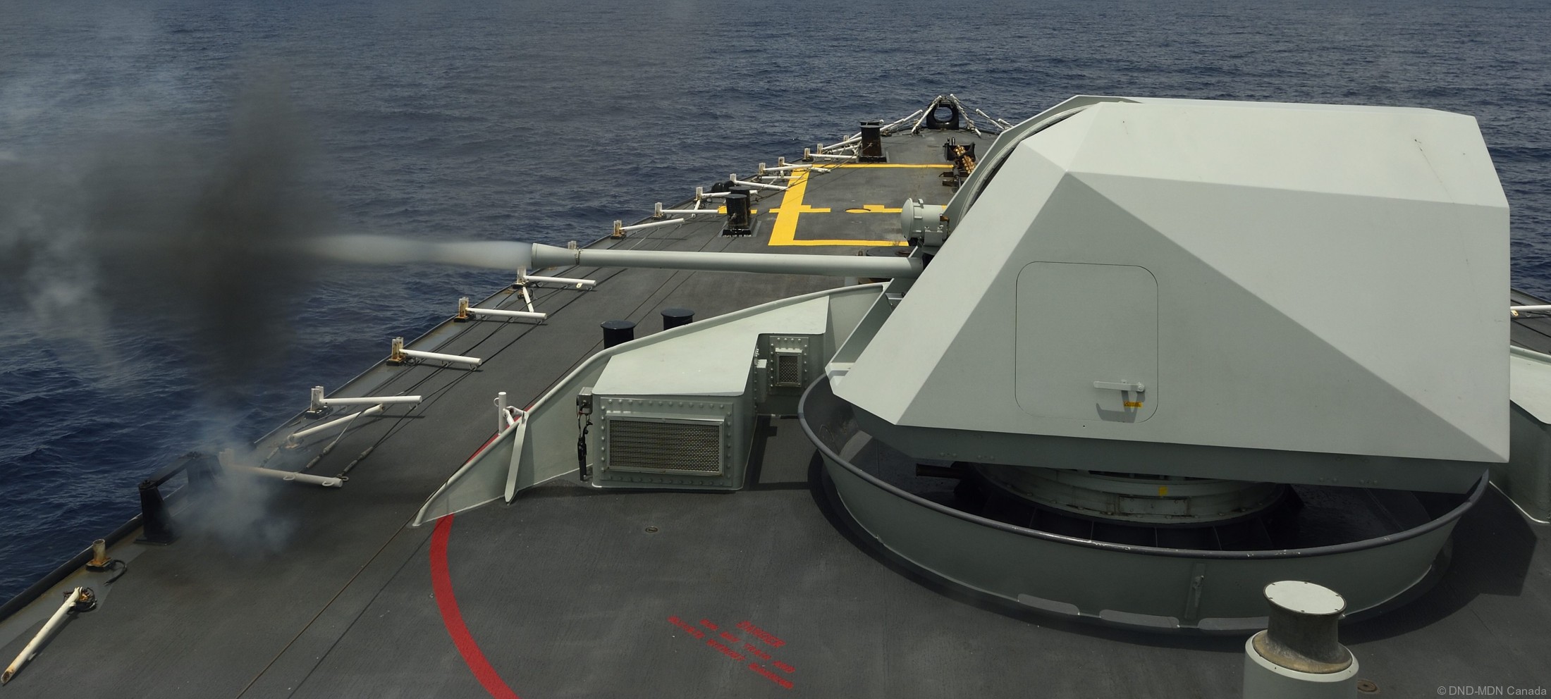 ffh-335 hmcs calgary halifax class helicopter patrol frigate ncsm royal canadian navy 63 bofors mk.3 57mm gun
