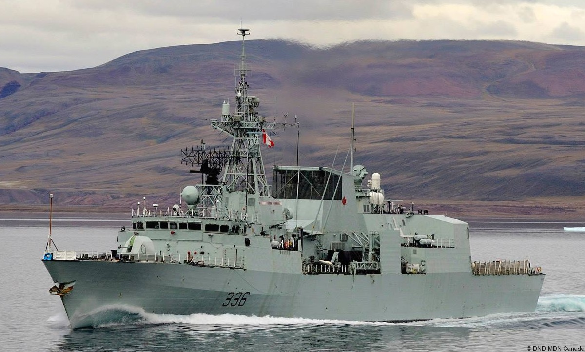 ffh-336 hmcs montreal halifax class helicopter patrol frigate ncsm royal canadian navy 22