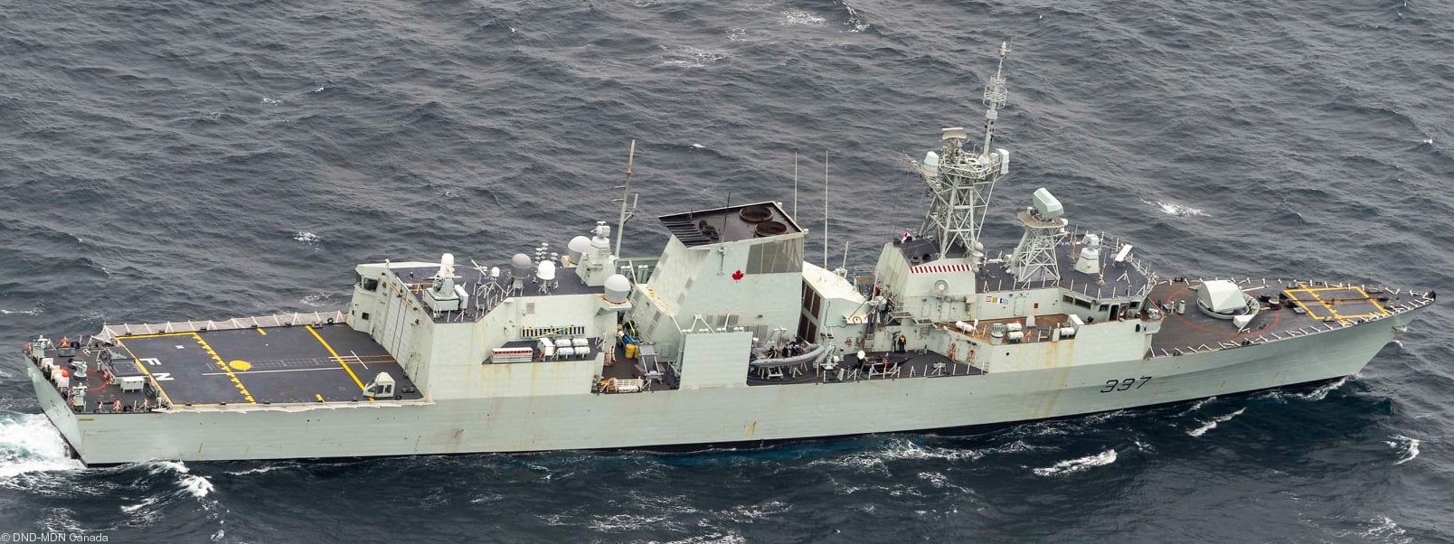 ffh-337 hmcs fredericton halifax class helicopter patrol frigate ncsm royal canadian navy 10