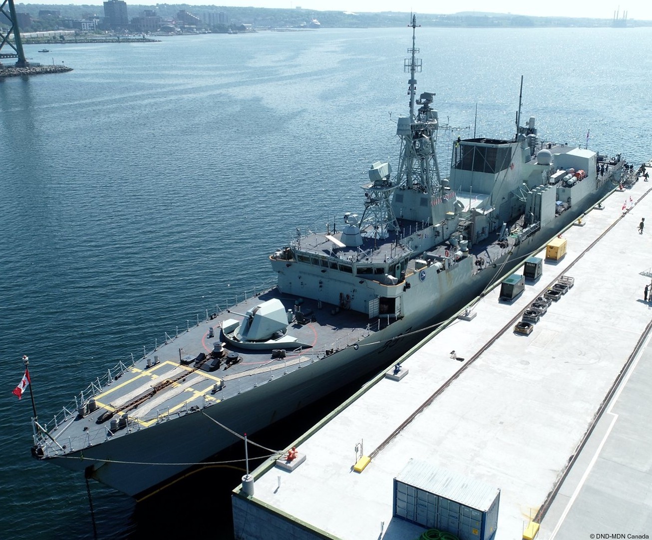ffh-337 hmcs fredericton halifax class helicopter patrol frigate ncsm royal canadian navy 15