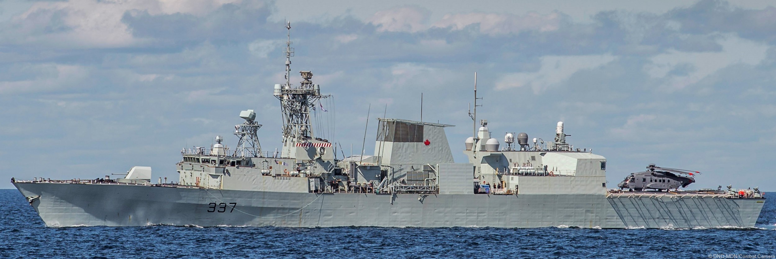 ffh-337 hmcs fredericton halifax class helicopter patrol frigate ncsm royal canadian navy 16