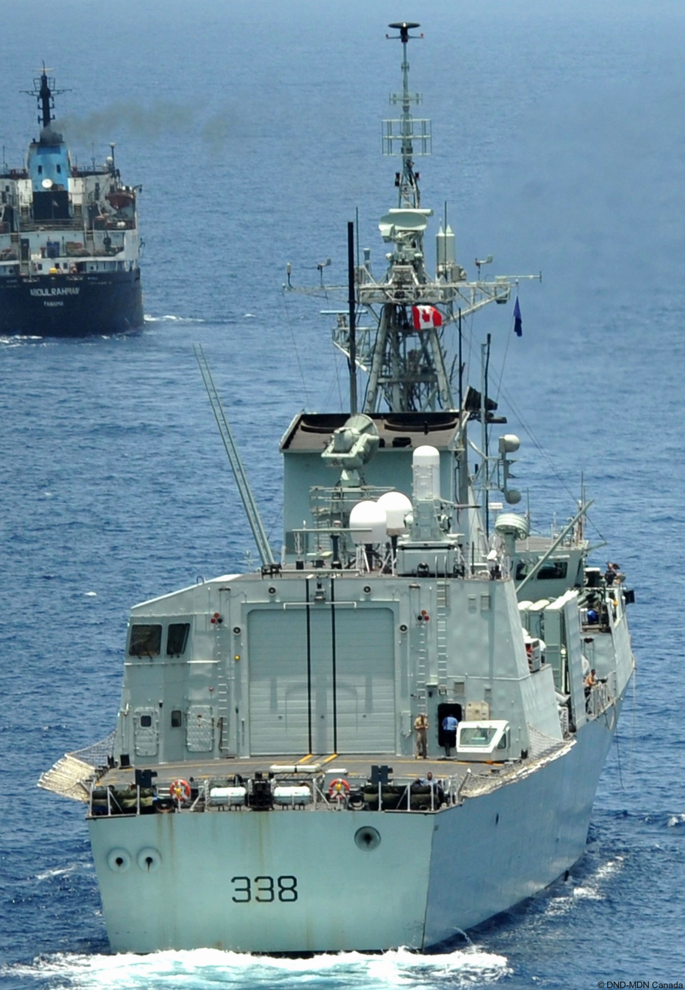 ffh-338 hmcs winnipeg halifax class helicopter patrol frigate ncsm royal canadian navy 11
