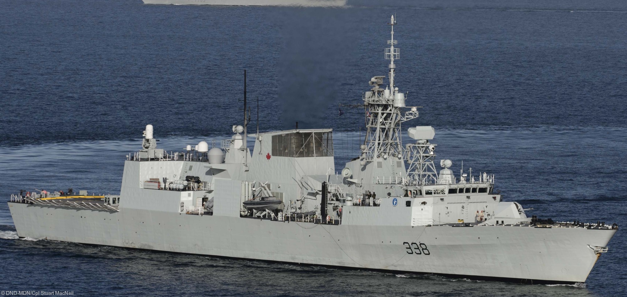 ffh-338 hmcs winnipeg halifax class helicopter patrol frigate ncsm royal canadian navy 53