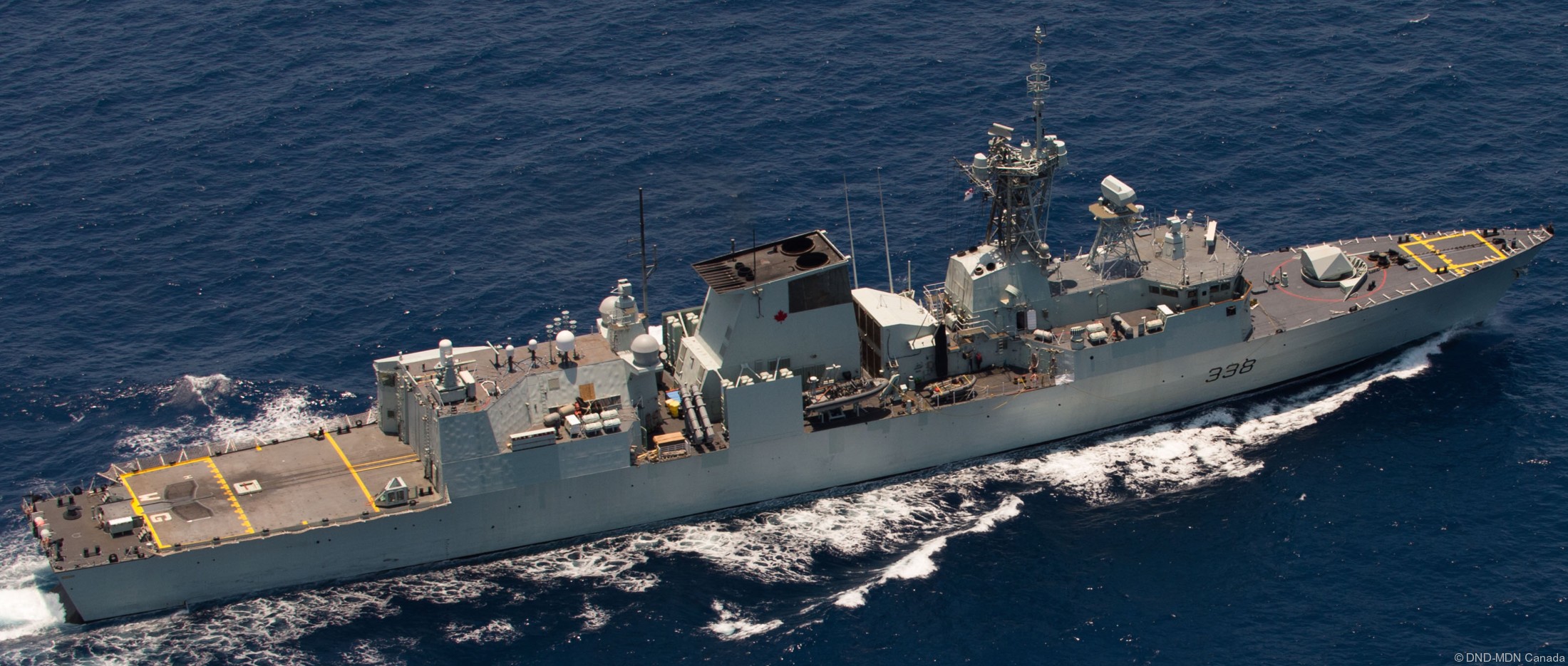 ffh-338 hmcs winnipeg halifax class helicopter patrol frigate ncsm royal canadian navy 57