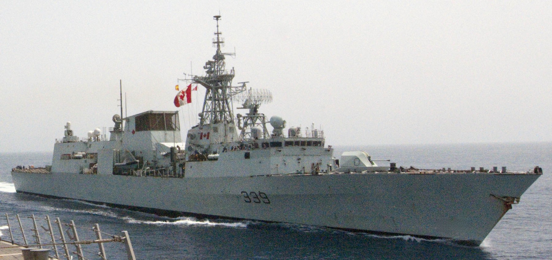 ffh-339 hmcs charlottetown halifax class helicopter patrol frigate ncsm royal canadian navy 07