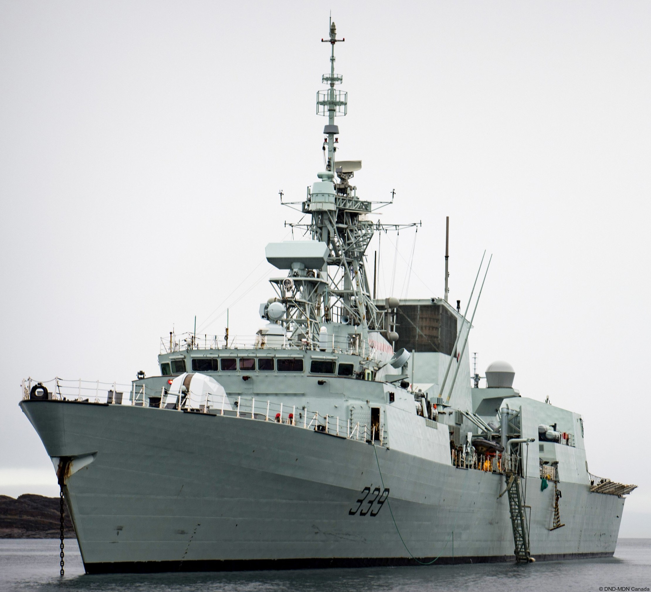 ffh-339 hmcs charlottetown halifax class helicopter patrol frigate ncsm royal canadian navy 20