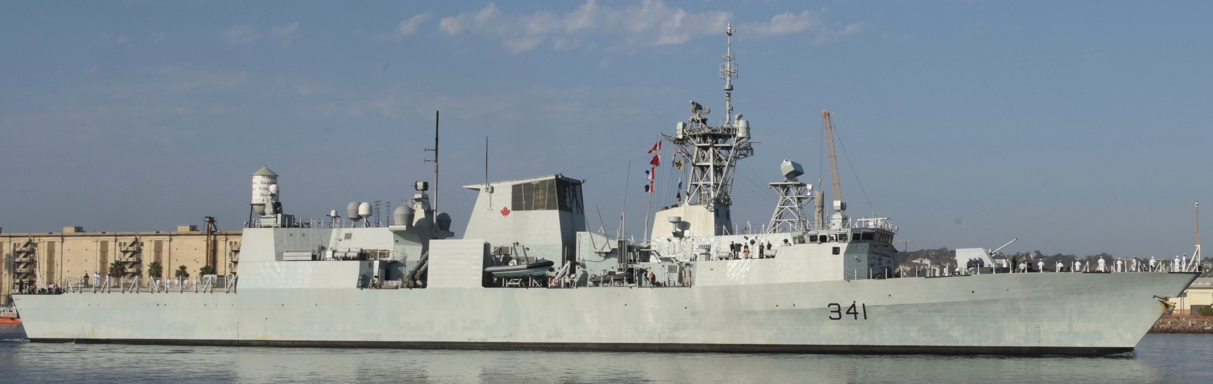 ffh-441 hmcs ottawa halifax class helicopter patrol frigate ncsm royal canadian navy 10