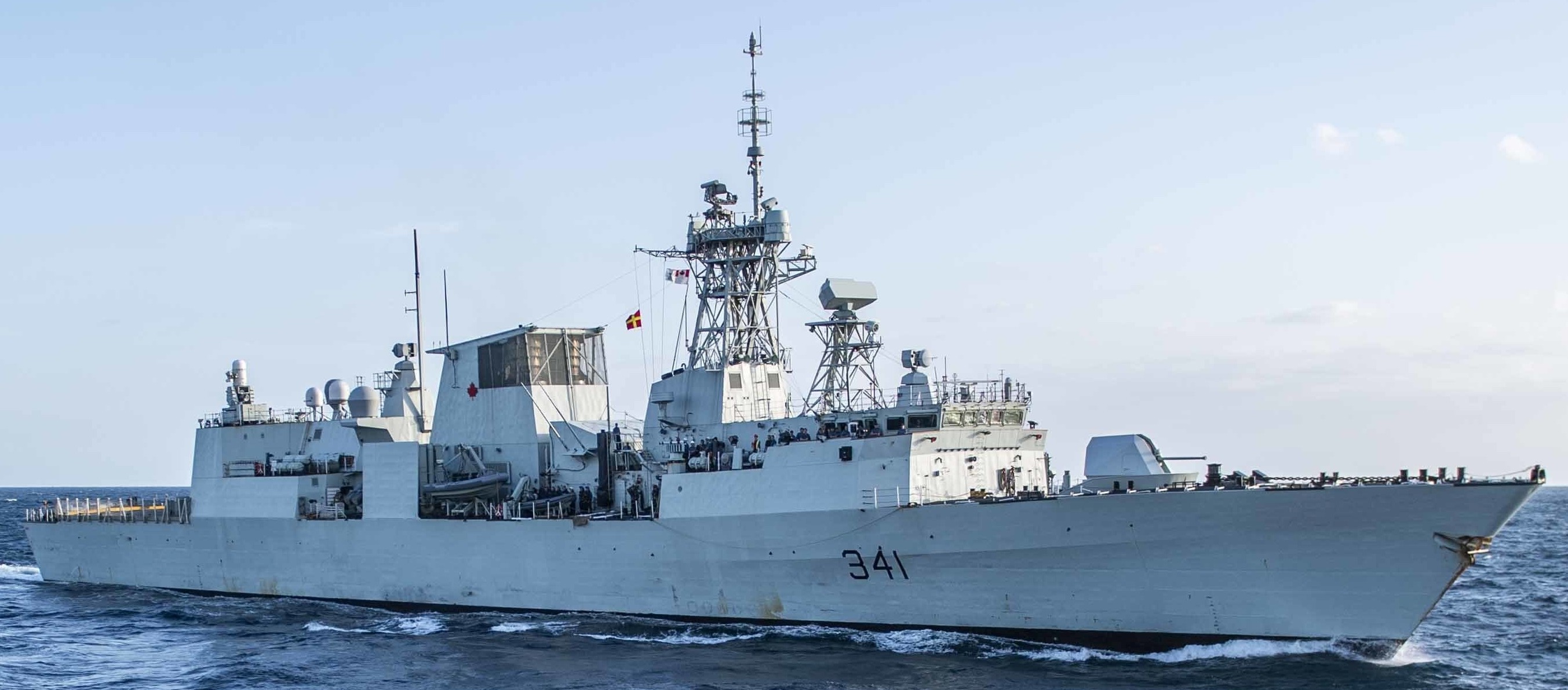 ffh-441 hmcs ottawa halifax class helicopter patrol frigate ncsm royal canadian navy 19