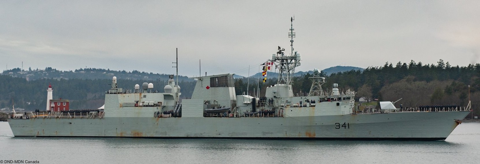 ffh-441 hmcs ottawa halifax class helicopter patrol frigate ncsm royal canadian navy 25