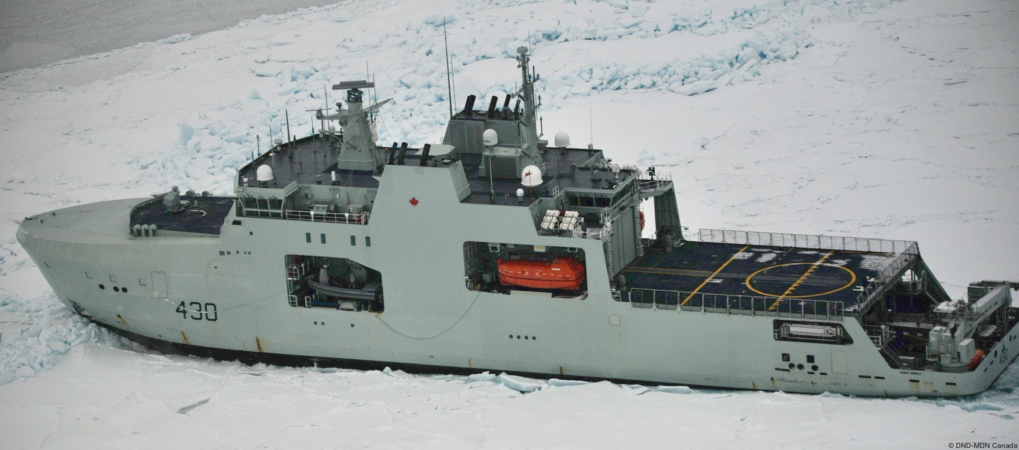 aopv-430 hmcs harry dewolf arctic offshore patrol vessel ncsm royal canadian navy 33 icebreaking