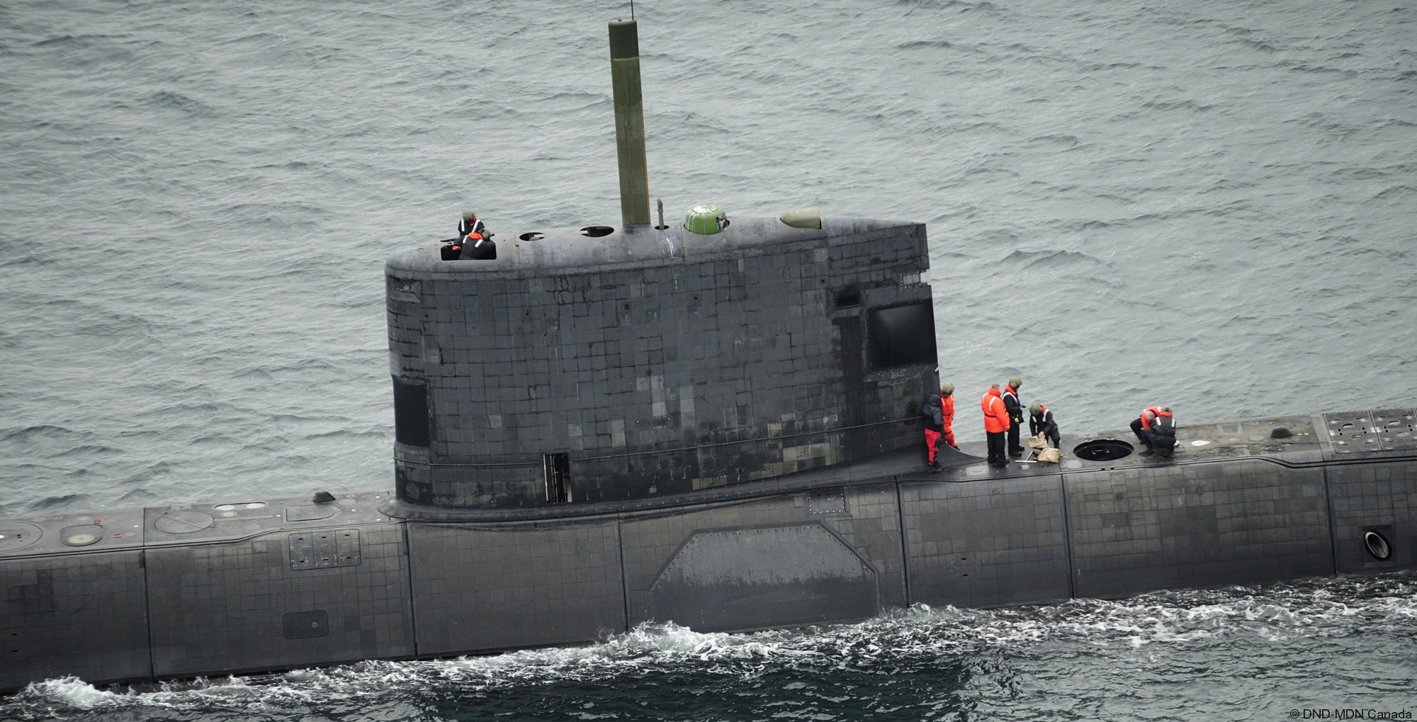 ssk-876 hmcs victoria upholder class attack submarine hunter killer ncsm royal canadian navy 29