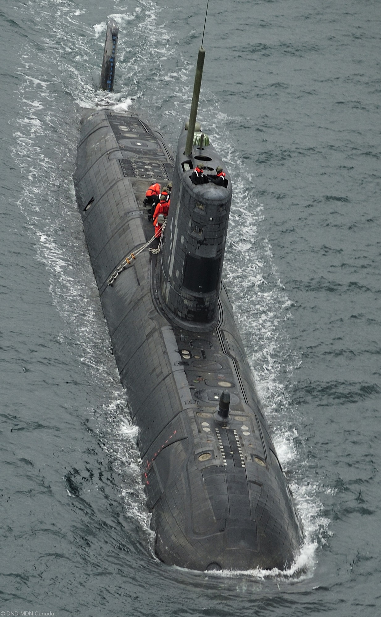 ssk-876 hmcs victoria upholder class attack submarine hunter killer ncsm royal canadian navy 30