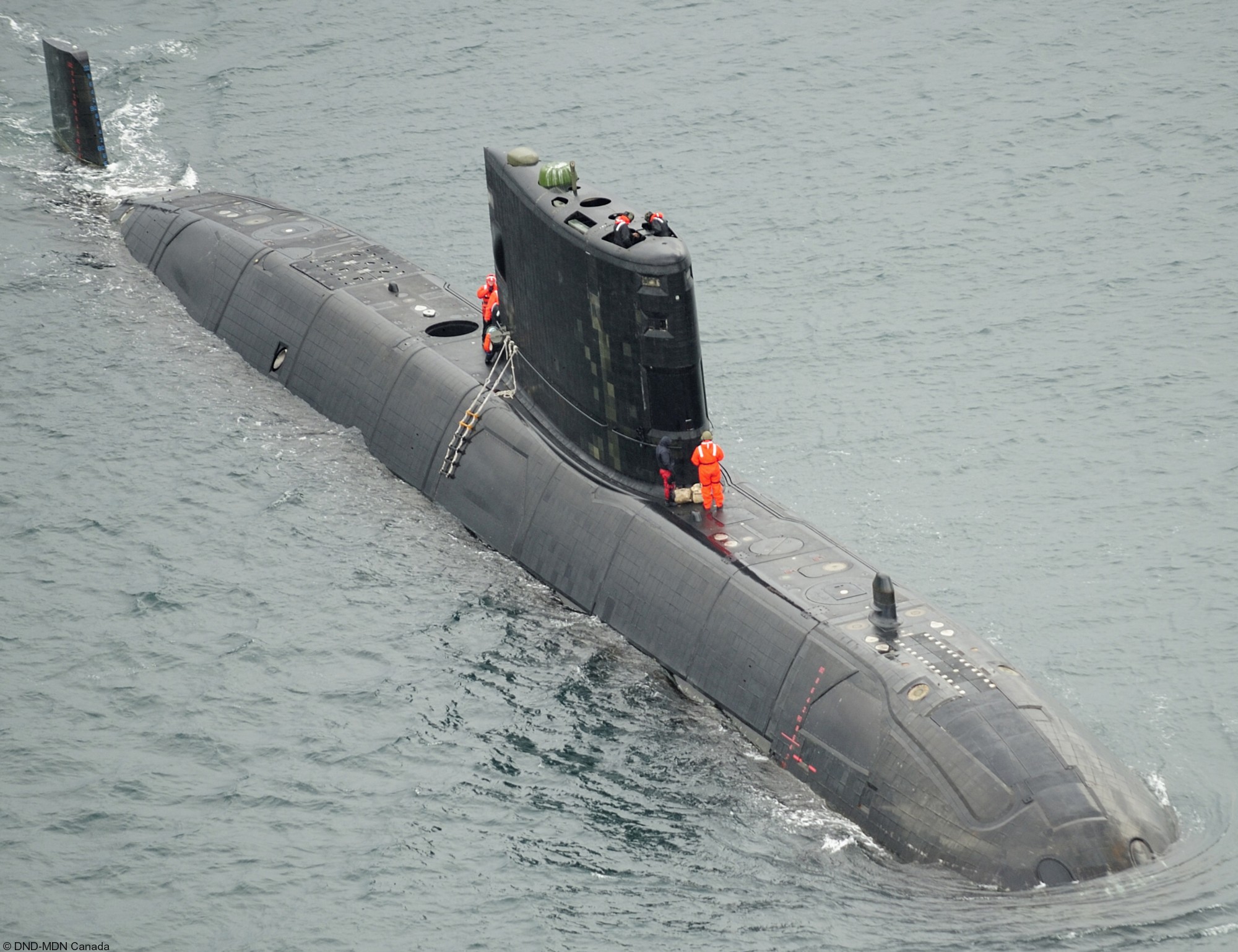 ssk-876 hmcs victoria upholder class attack submarine hunter killer ncsm royal canadian navy 33
