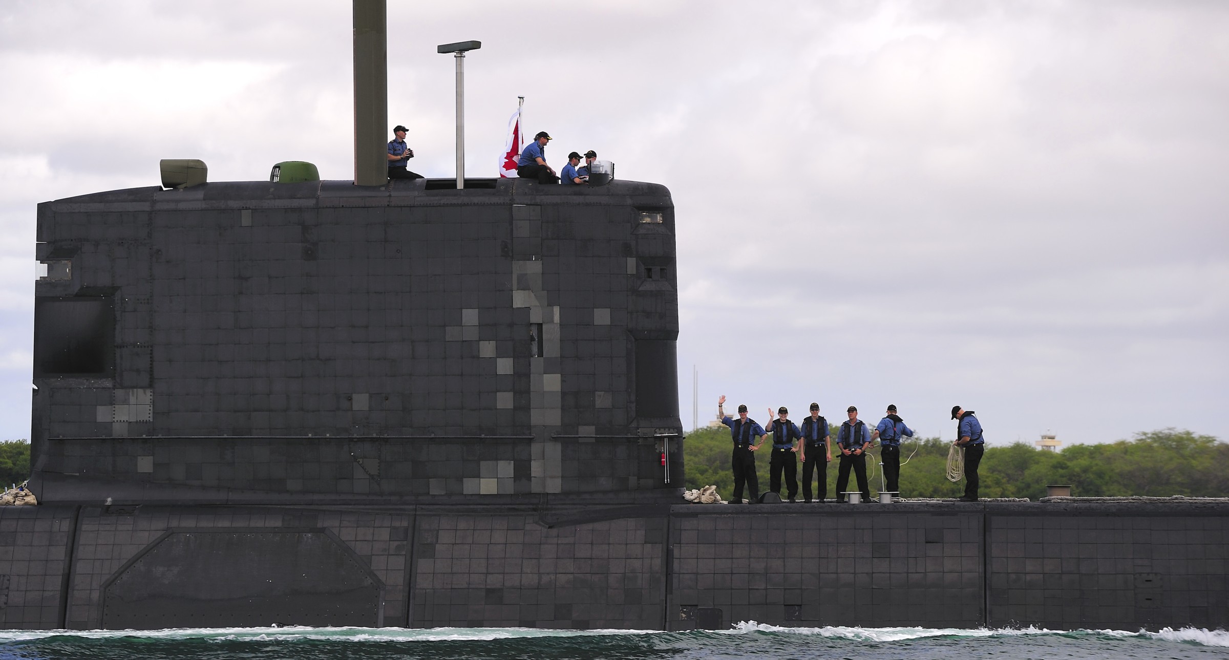 ssk-876 hmcs victoria upholder class attack submarine hunter killer ncsm royal canadian navy 38