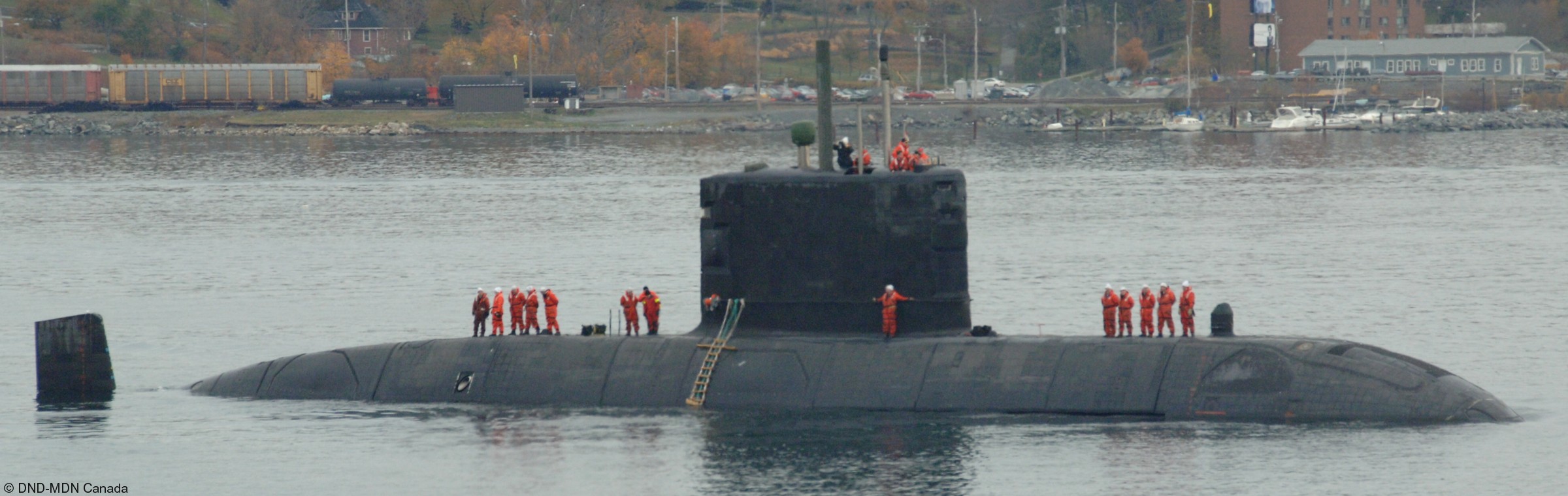 victoria class patrol submarine ssk hunter killer upholder royal canadian navy hmcs ncsm 06c