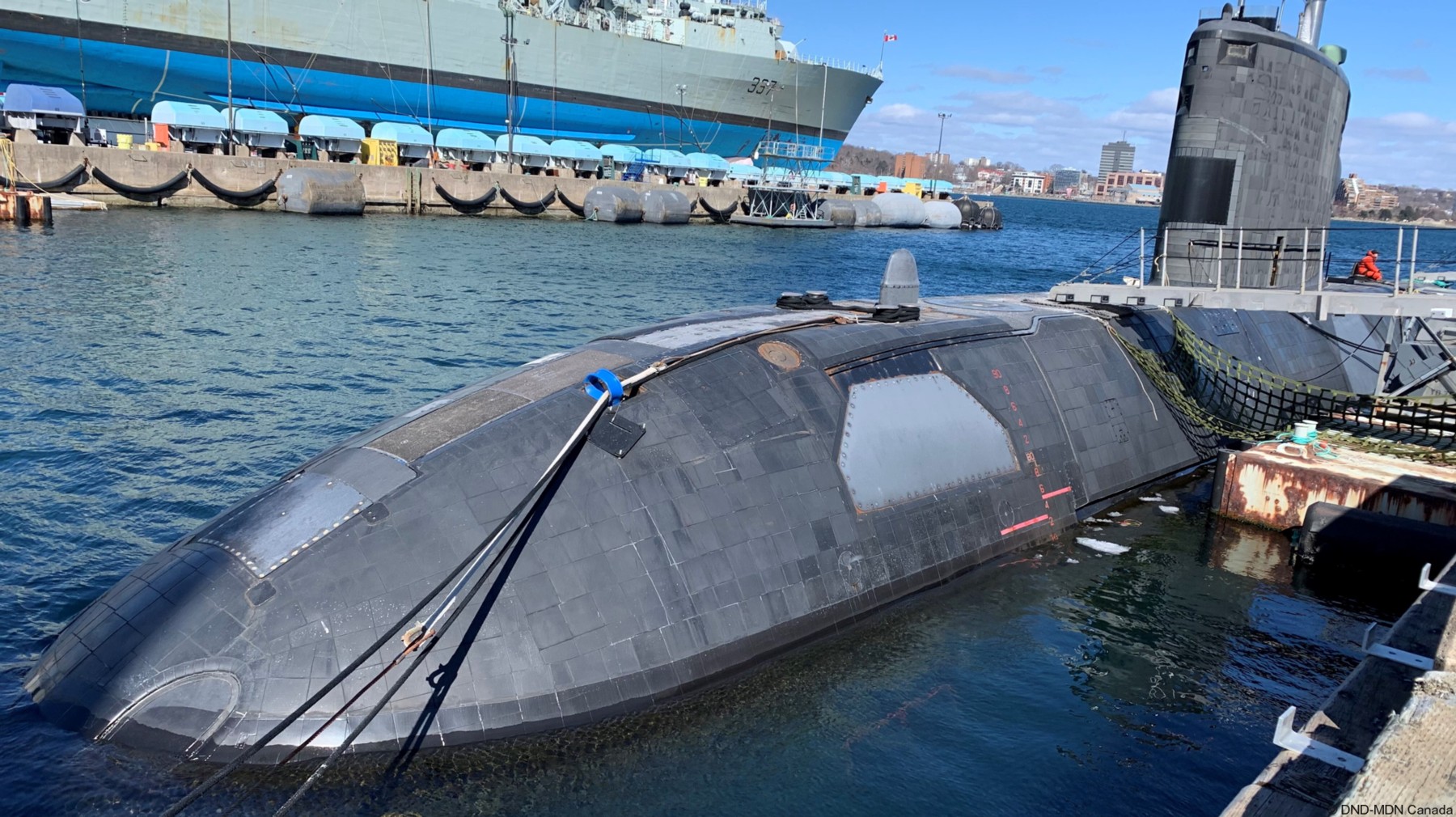 ssk-877 hmcs windsor victoria upholder class attack submarine hunter killer ncsm royal canadian navy 20 cfb halifax