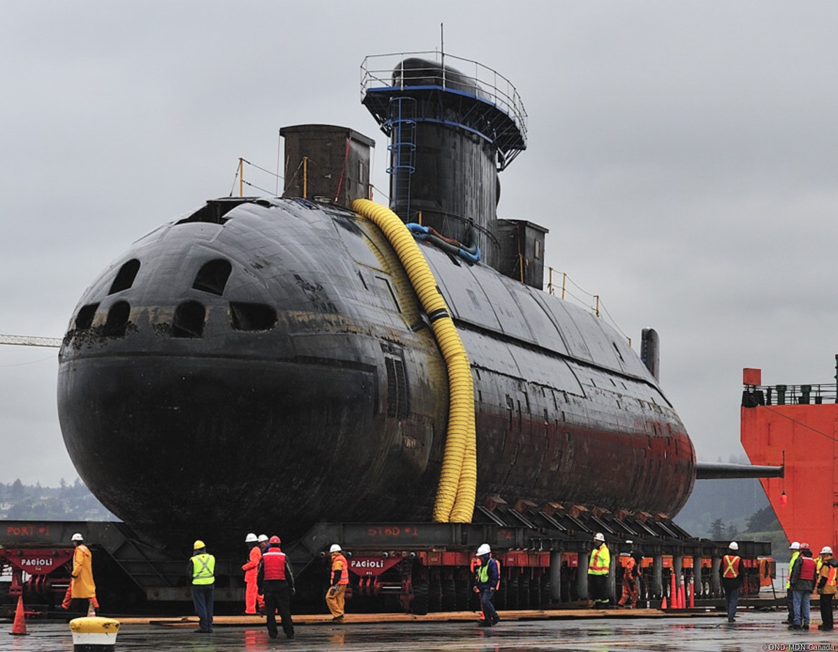 ssk-879 hmcs chicoutimi victoria upholder class patrol submarine ncsm royal canadian navy 23