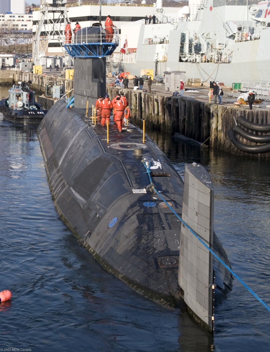 ssk-879 hmcs chicoutimi victoria upholder class patrol submarine ncsm royal canadian navy 27