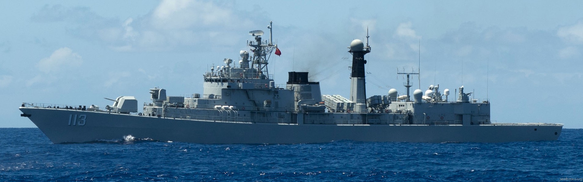 ddg-113 plans qingdao type 052 luhu class guided missile destroyer china peoples liberation army navy plan 09