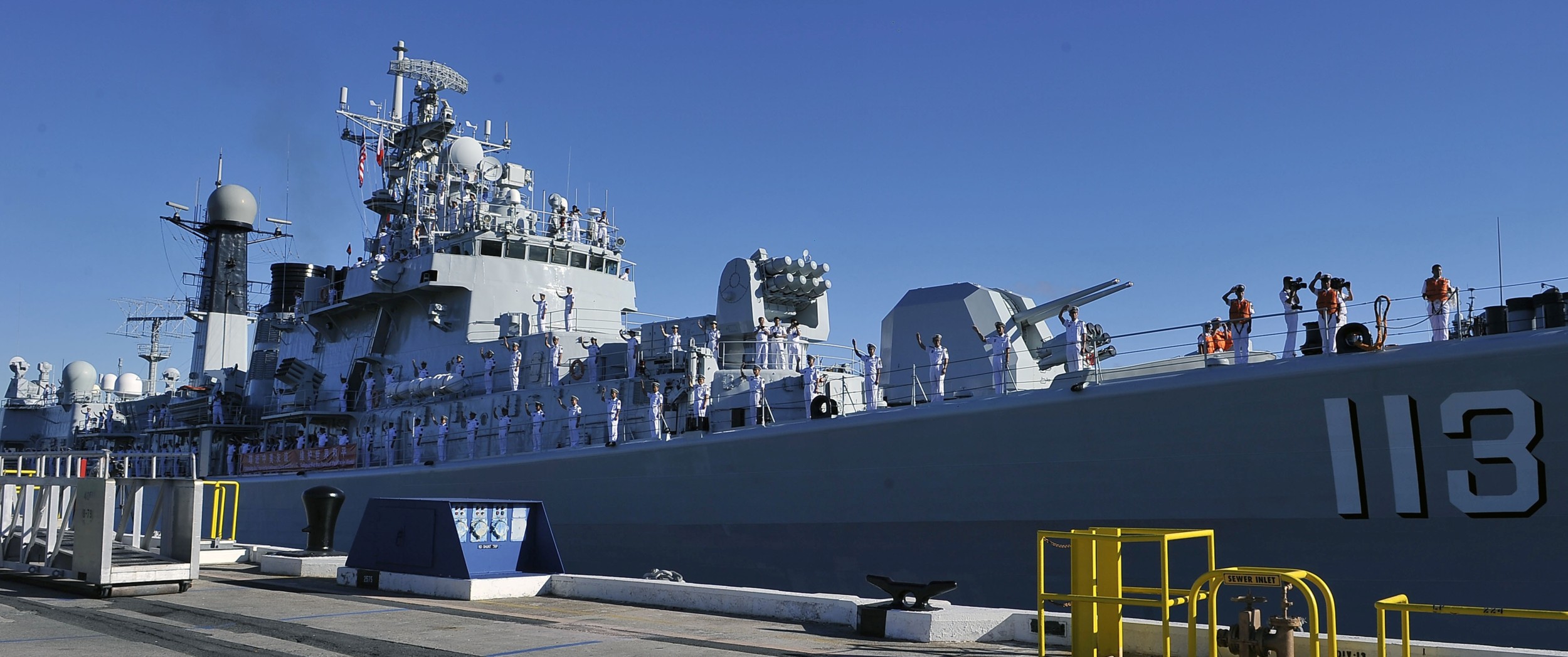 ddg-113 plans qingdao type 052 luhu class guided missile destroyer china peoples liberation army navy plan 11