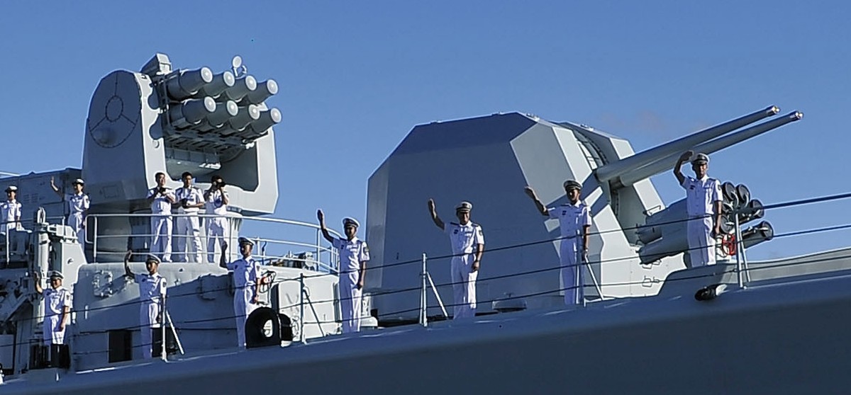type 052 luhu class guided missile destroyer china plan peoples liberation army navy 11a type 79b 100mm naval gun