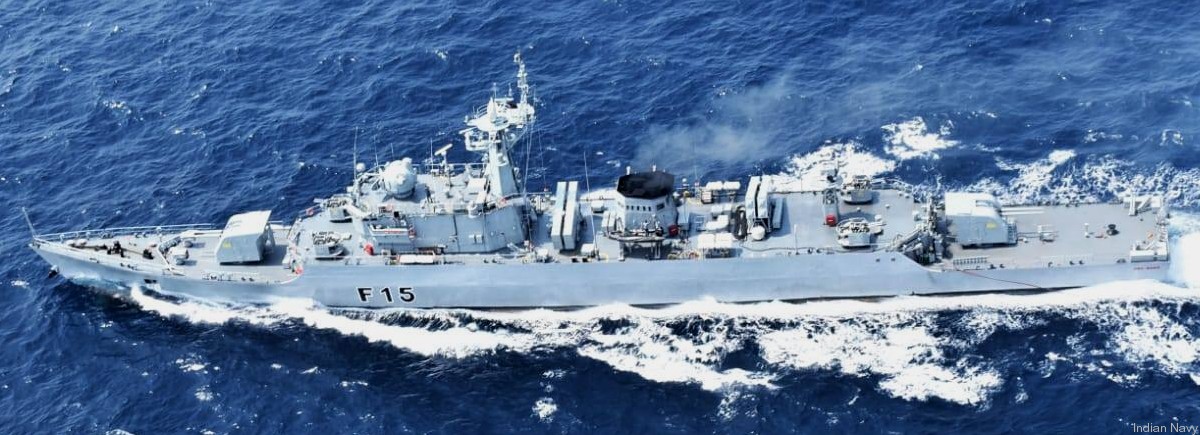 type 053h2 jianghu iii class missile frigate china people's liberation army navy plans huangshi wuhu cangzhou 02x