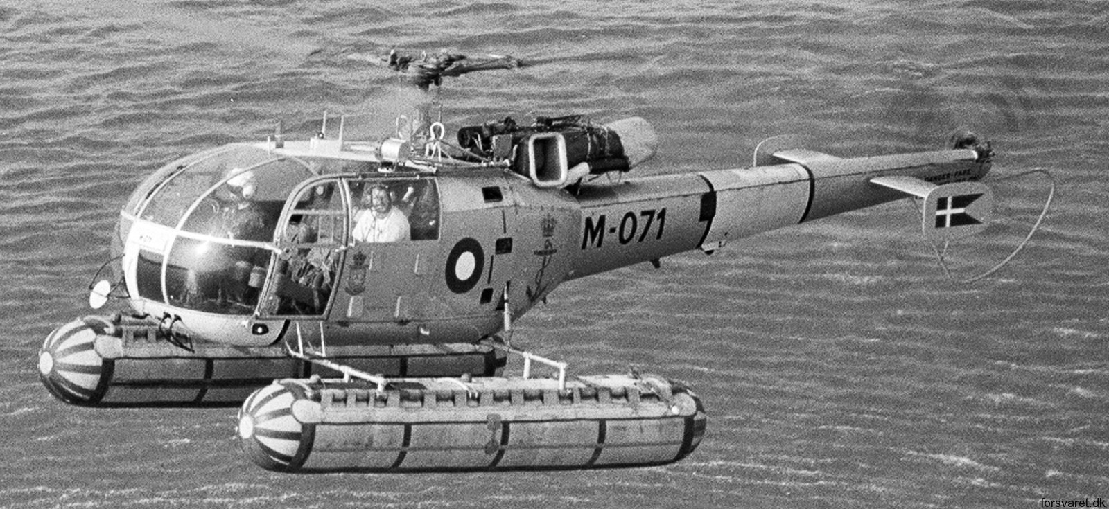 sa 316b alouette iii helicopter royal danish navy søværnet kongelige danske marine sud aviation m-071 09