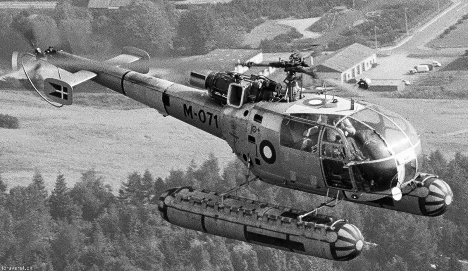 sa 316b alouette iii helicopter royal danish navy søværnet kongelige danske marine sud aviation m-071 12