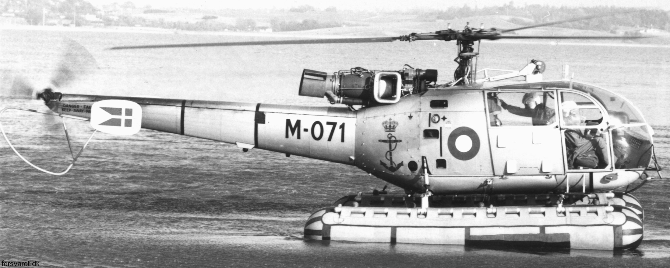 sa 316b alouette iii helicopter royal danish navy søværnet kongelige danske marine sud aviation m-071 19