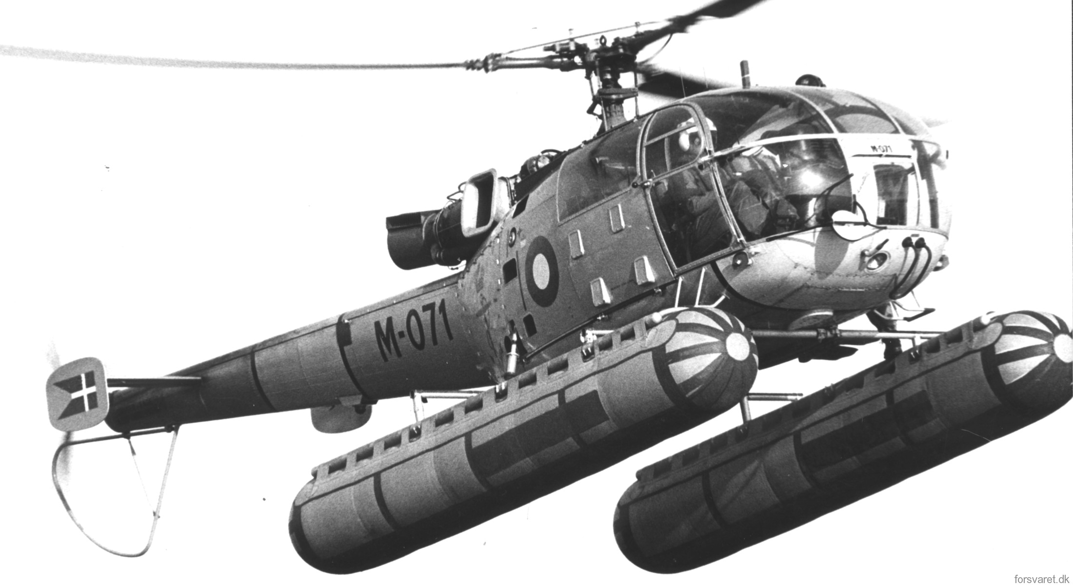 sa 316b alouette iii helicopter royal danish navy søværnet kongelige danske marine sud aviation m-071 22