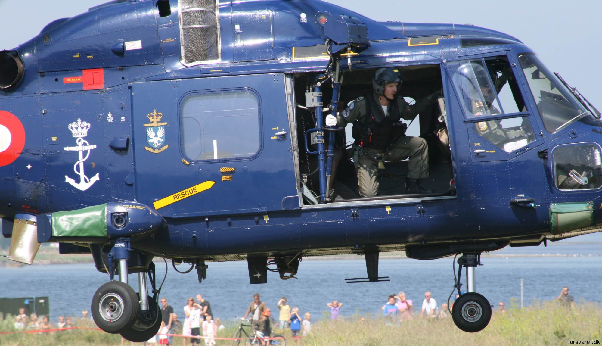 lynx mk.80 mk.90b helicopter westland royal danish navy air force kongelige danske marine flyvevabnet karup air base 04