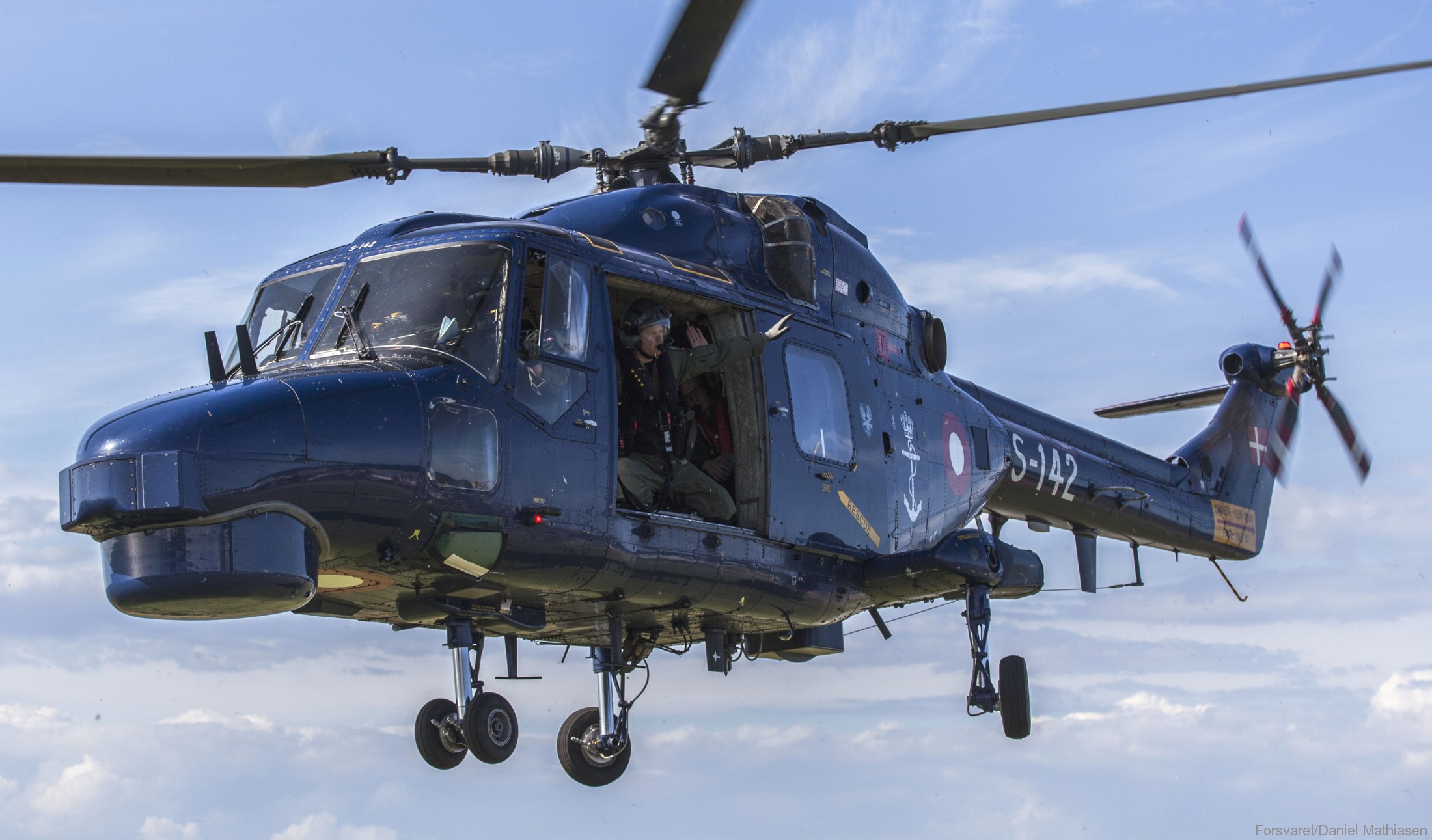 lynx mk.80 mk.90b helicopter westland royal danish navy air force kongelige danske marine flyvevabnet s-142 03
